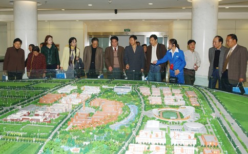成为培养和吸引高层次优秀科技人才的基地